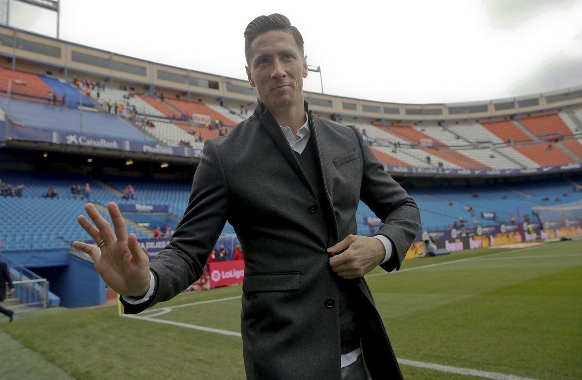 Torres preocupó al mundo del futbol por su estrepitosa caída durante un partido. (Foto Prensa Libre: EFE)