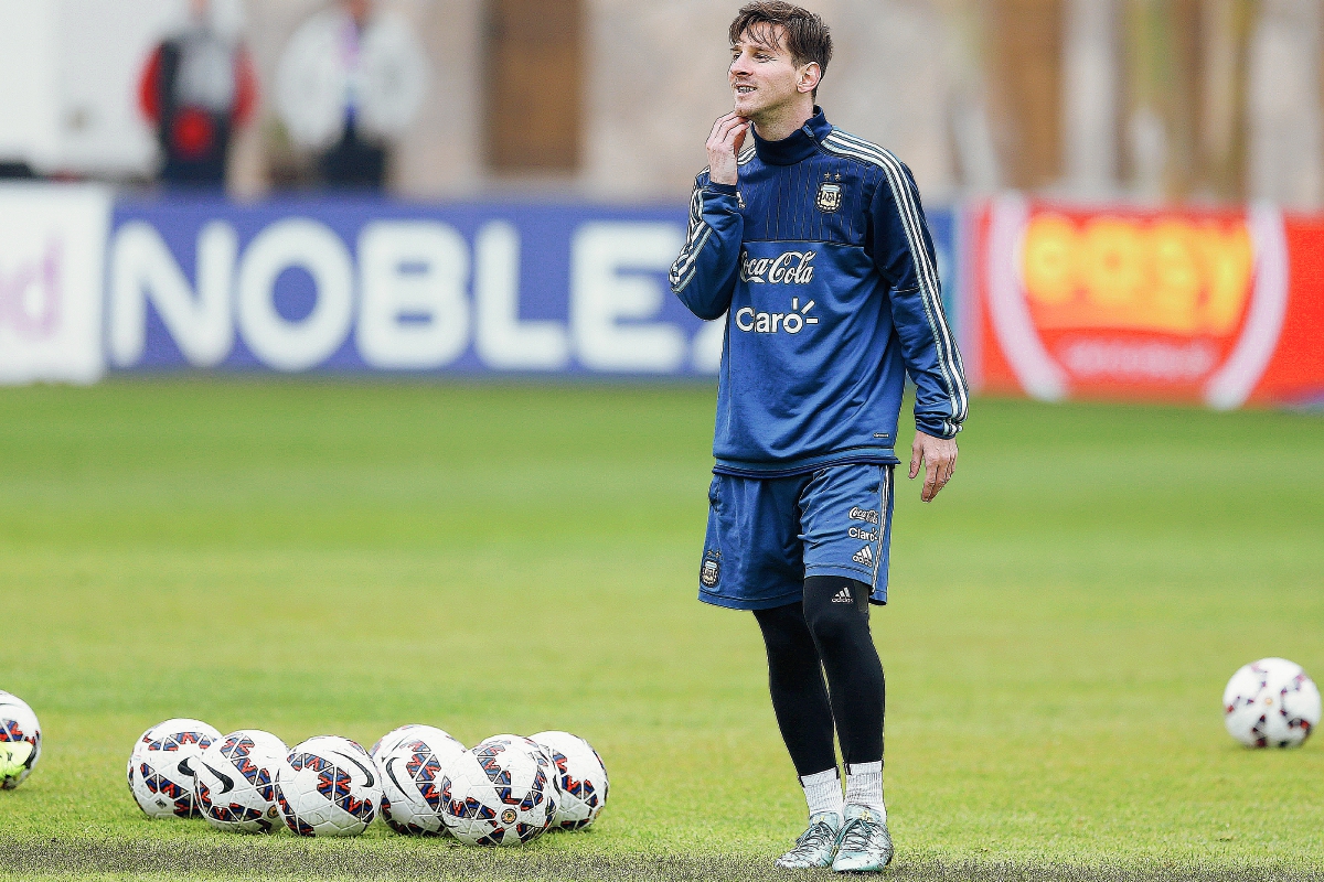 Lionel Messi es una de las estrellas pendiente de brillar en la Copa América. (Foto Prensa Libre: AP)