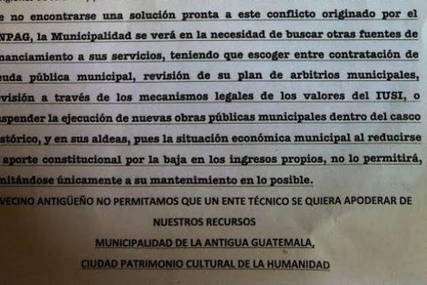 Parte del comunicado que publicó la Municipalidad, en el que anuncia las medidas que tomará para percibir  ingresos. (Foto Prensa Libre: Miguel López)