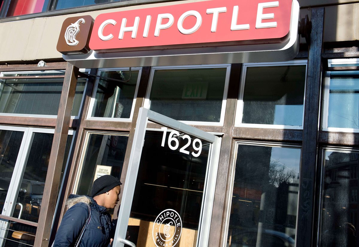 El restaurante Chipotle ofrece cuatro mil empleos en un día. (Prensa Libre-AFP)