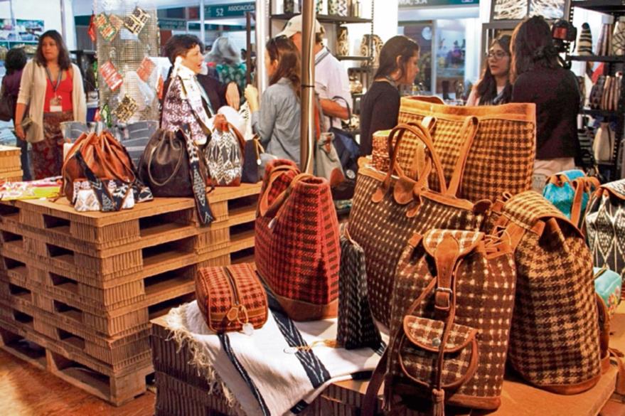 La XI New Worlds Crafts (NWC) mostrará diversidad de productos de diseñador y así como los modelos tradicionales que posicionan al país en el mundo. (Foto, Prensa Libre: Hemeroteca PL).