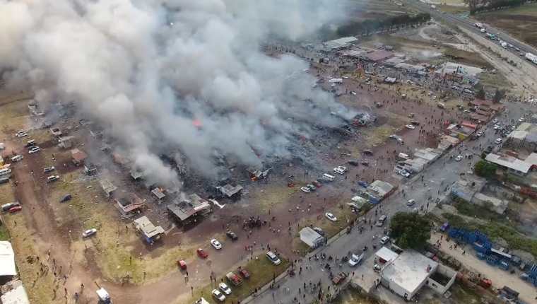 Vista aérea del mercado de pirotecnia San Pablito en México que quedó reducido a cenizas. (Foto Prensa Libre: AFP).