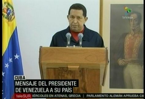 El presidente venezolano, Hugo Chávez, dice que Fidel Castro le informó de su padecimiento, en La Habana, Cuba.