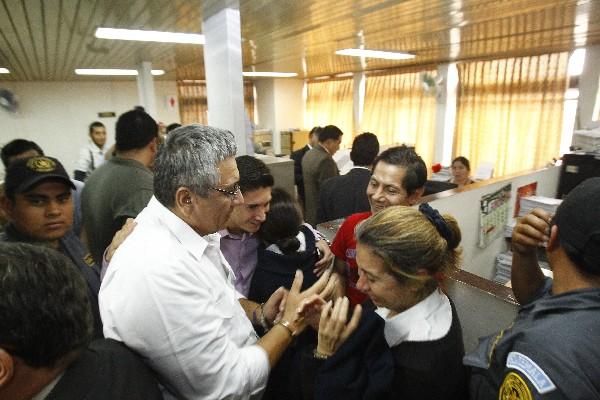 ecuatorianos quedan libres; el juez argumentó que no existían pruebas en contra de los sindicados.