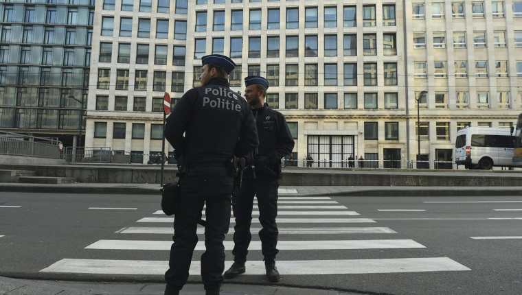Los atentados terroristas en Europa han obligado a las autoridades a reforzar las medidas de seguridad. (Foto Prensa Libre: AFP).