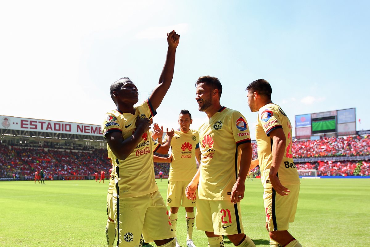 Darwin Quintero recibió insultos racistas en el juego ante Toluca. (Foto Prensa libre: AFP)