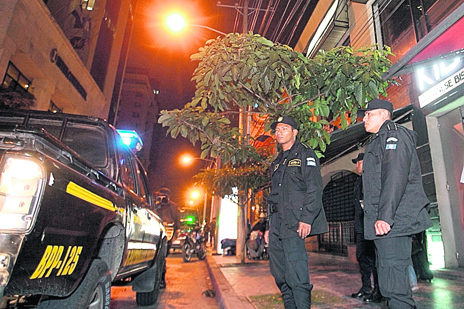 Vecinos piden seguridad de la PNC en eventos públicos ante el temor de una balacera.(Foto Prensa Libre: Hemeroteca PL)