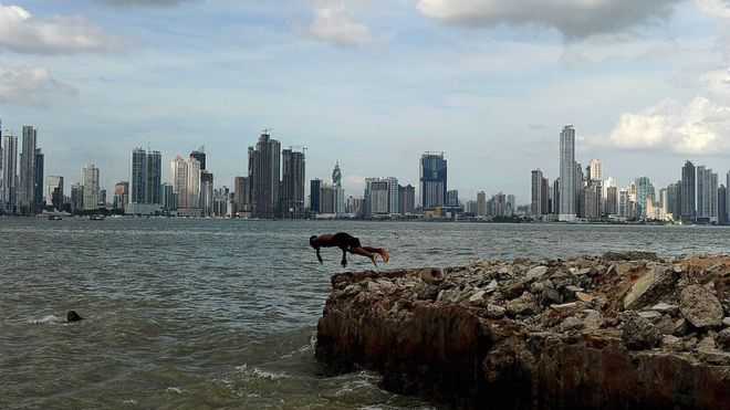 En Centroamérica la pobreza extrema a menudo convive con la riqueza más opulenta. AFP