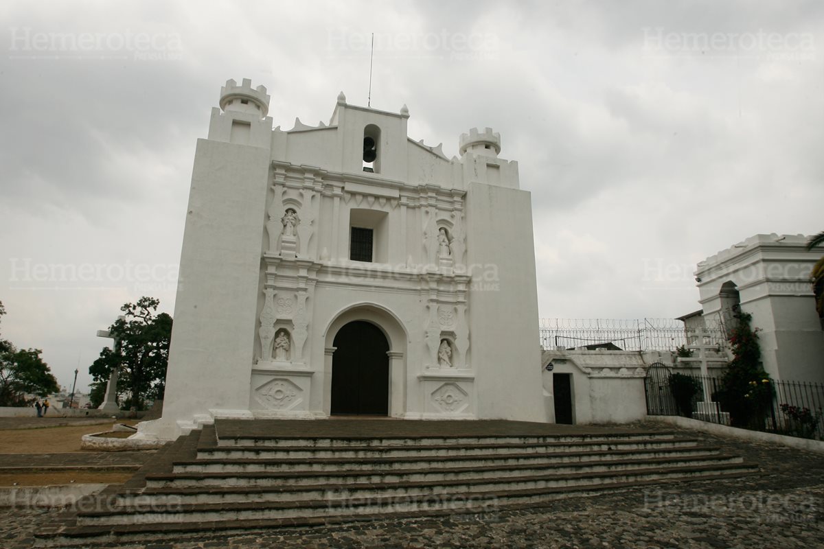 Fachada de la iglesia de El Carmen. (Foto: Hemeroteca PL)