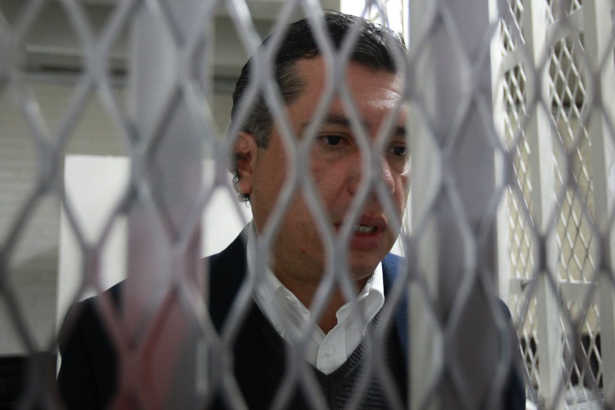 Yerno del presidente Otto Pérez Molina fue Gustavo Martínez pasará el fin de semana en la carcelata de tribunales. (Foto Prensa Libre: Hemeroteca PL)