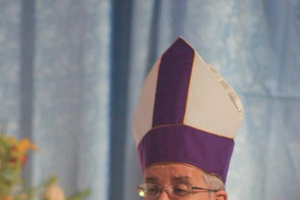 Monseñor Víctor Hugo Palma pidió por las familias en vísperas de Navidad. (Foto Prensa Libre: E. Paredes)