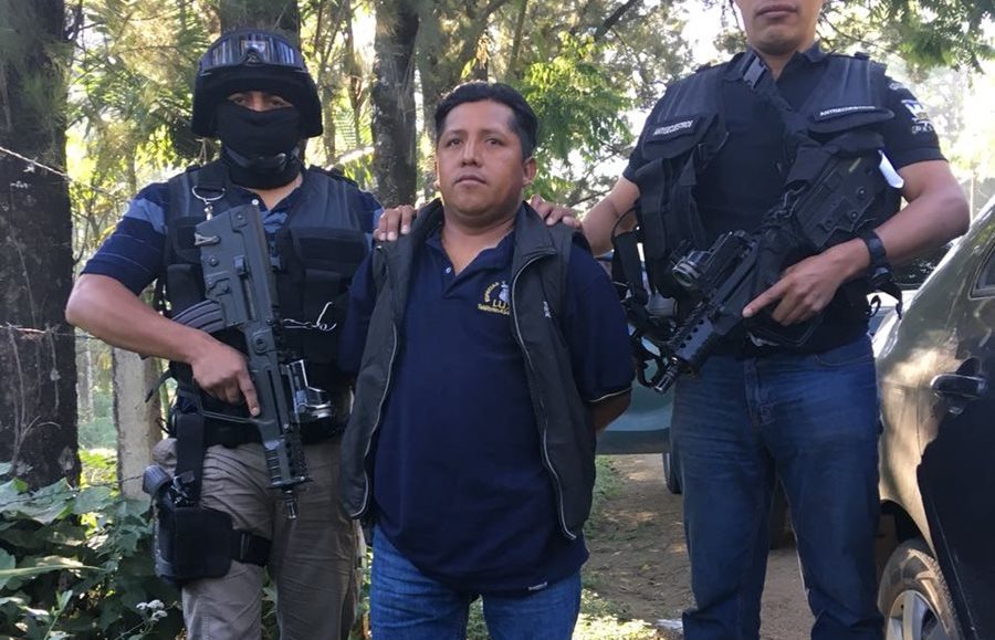 César Augusto Cruz Teyul es sindicado de haber participado en el secuestro de un niño en el 2014, en San Juan Chamelco, Alta Verapaz. (Foto Prensa Libre: PNC)