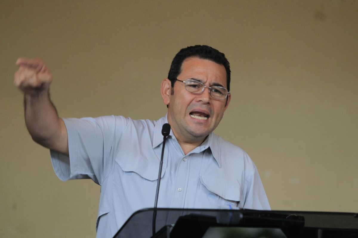 El presidente Jimmy Morales, afirmó que la declaración de nulidad del caso TCQ "es un hecho". (Foto Prensa Libre: Edwin Bercián)