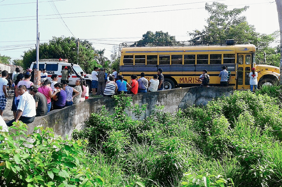 Pasajero de autobús perece baleado en Coatepeque