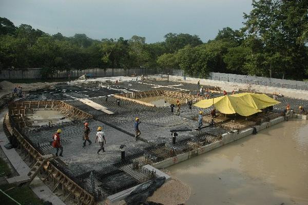 La obra  tiene un avance del 40 por ciento, y se encuentra   en la primera fase de cimentación.