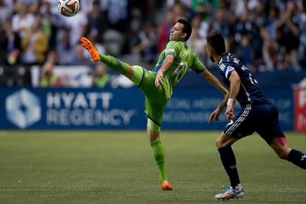 El volante nacional, Marco Pablo Pappa es uno de los jugadores indiscutibles en el Sounders de Seattle. (Foto Prensa Libre: AP)<br _mce_bogus="1"/>