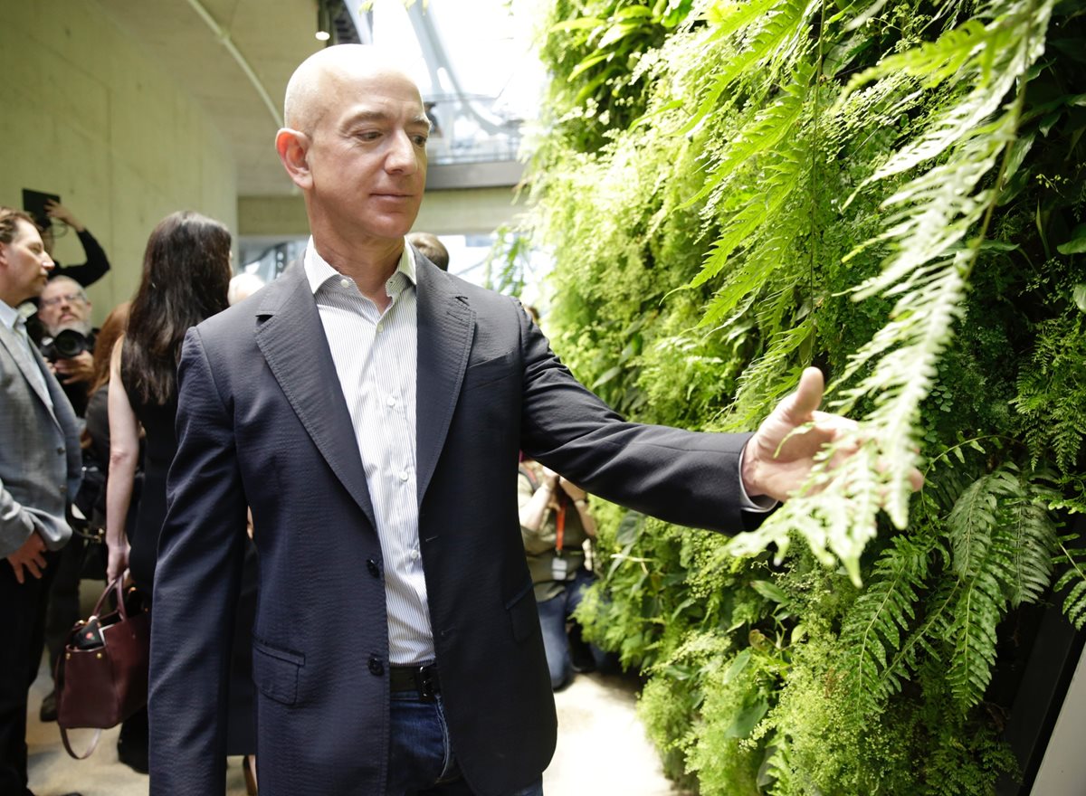 Jeff Bezos, fundador y director de Amazon. (Foto Prensa Libre: AFP)