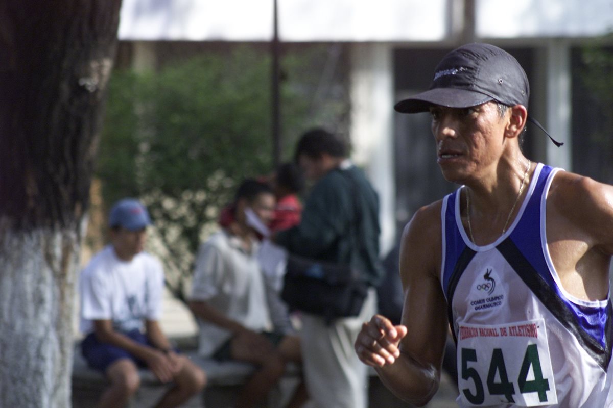 Julio Martínez, una de las figuras de la marchan nacional, participará en #LaEntrevistaTD hablando de la participación del equipo actual en los Juegos Olímpicos de Río. (Foto Prensa Libre: Hemeroteca PL)