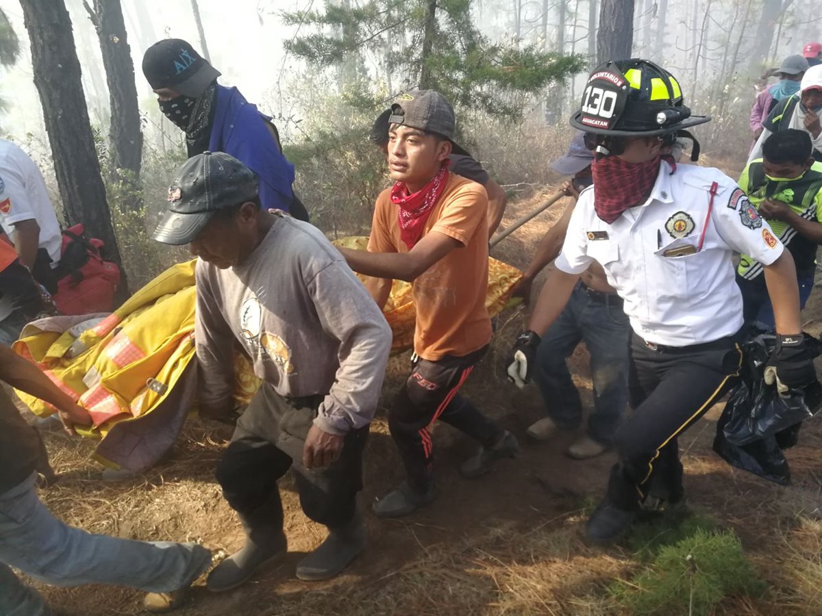 Gaspar López López murió cuando intentaba apagar las llamas de un incendio forestal. (Foto Prensa Libre: Mike Castillo)