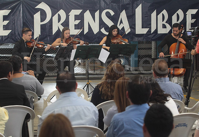Presentación del Cuarteto Asturias en las instalaciones de Prensa Libre el 29/4/2016. (Foto: Hemeroteca PL)