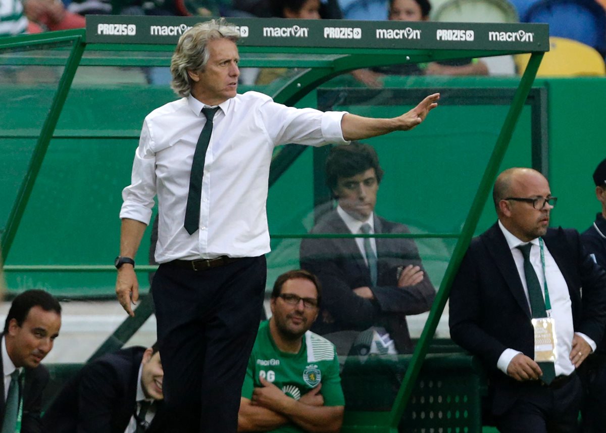 El técnico del Sporting confía en tener buenos resultados está temporada. (Foto Prensa Libre: AFP)
