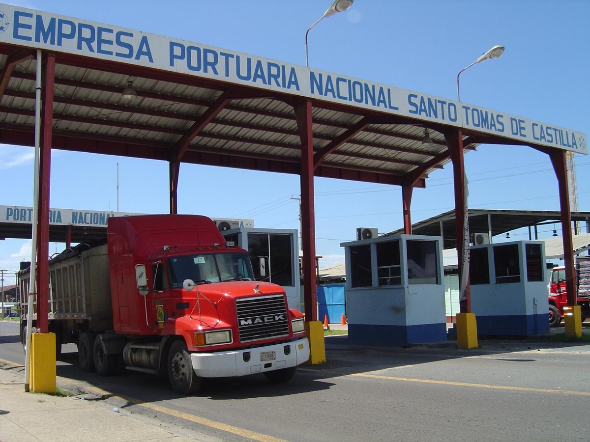 La droga traía como destino el puerto Santo Tomás de Castilla (Foto Prensa Libre: Hemeroteca Prensa Libre)