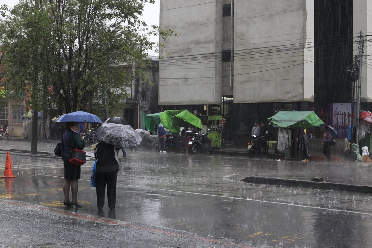 La segunda temporada lluviosa comenzará en agosto con precipitaciones de peligro en 14 de los 22 departamentos, dice el Insivumeh. (Foto Prensa Libre: Hemeroteca PL)