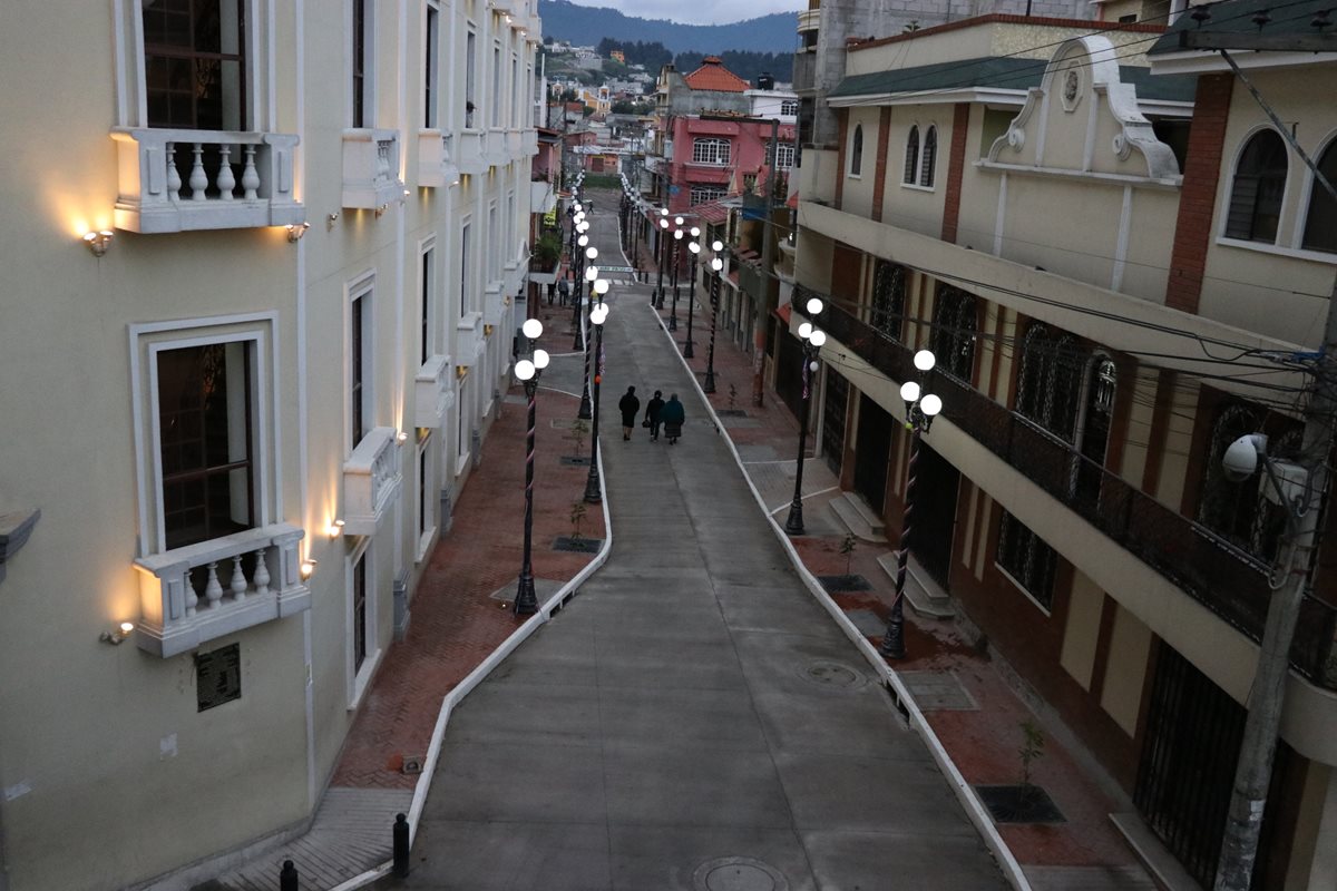 La calle de la que los pobladores de Salcajá, presumen, puede compararse con otras del mundo. (Foto Prensa Libre: María José Longo)