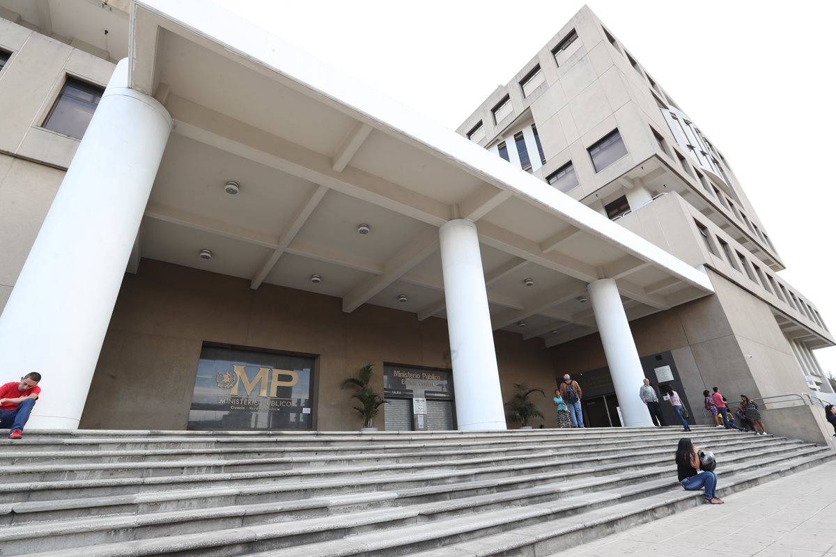 El Ministerio de Finanzas publicó en el diario oficial el acuerdo que deroga la adscripción de la finca donde el MP contemplaba construir una fiscalía. (Foto Prensa Libre: Hemeroteca)
