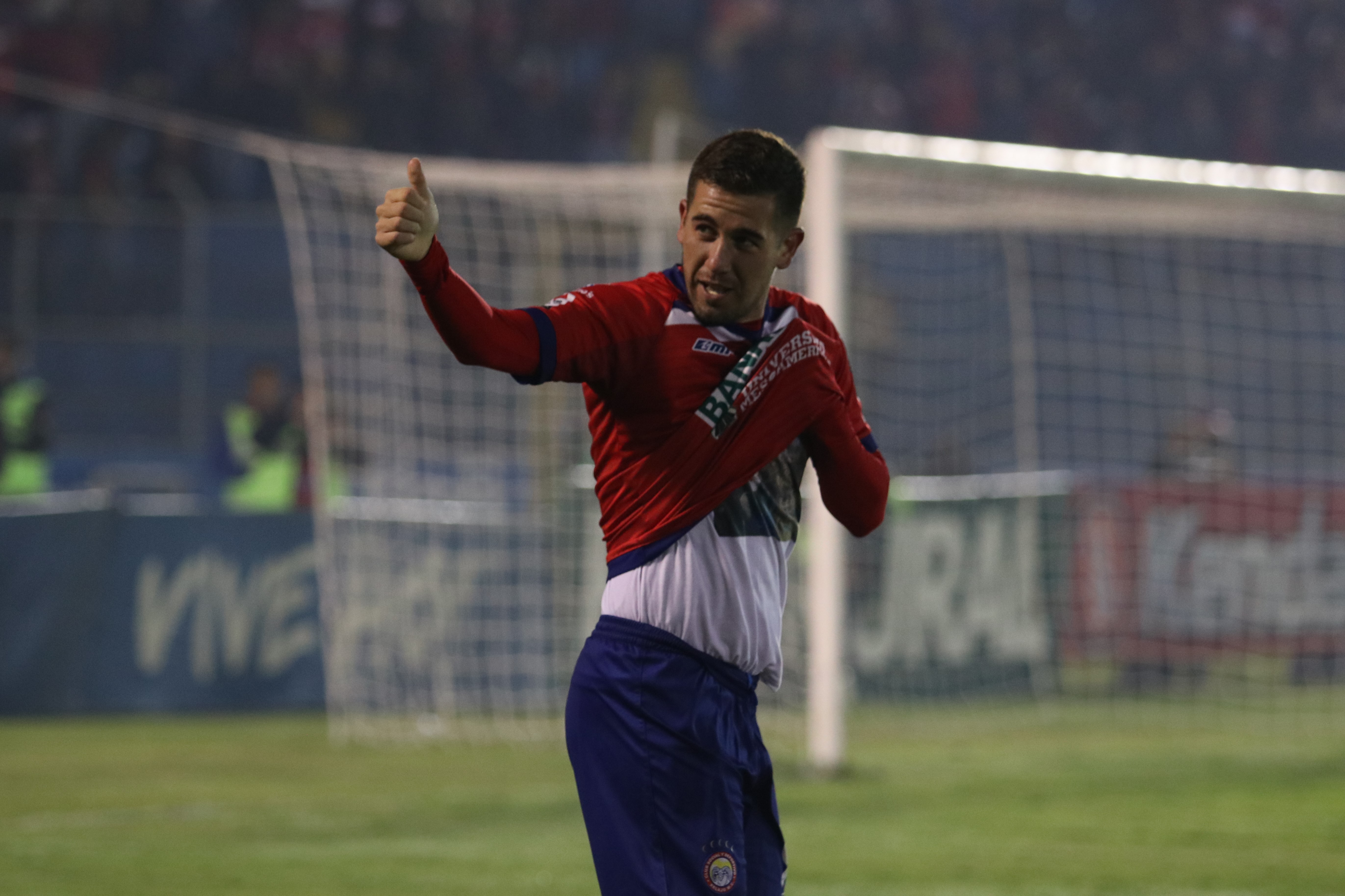El jugador de Xelajú llegó en este torneo al equipo quetzalteco en su primer desafío fuera de Argentina. (Foto Prensa Libre: Raúl Juárez)