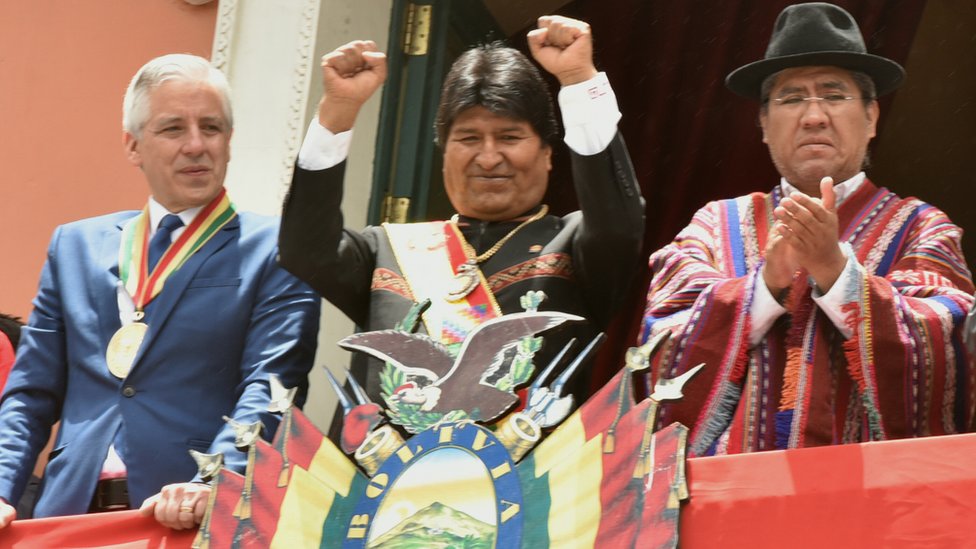 Evo Morales aguarda a sus próximos competidores para las elecciones presidenciales de octubre.