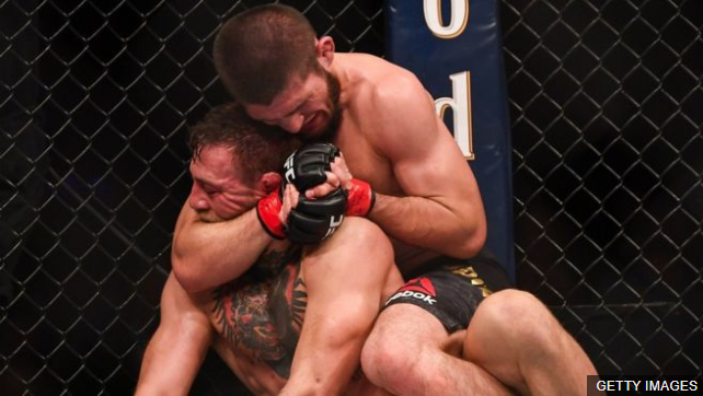 Khabib derrotó a McGregor en una pelea en la que fue muy superior. (Foto Prensa Libre: BBC News Mundo)