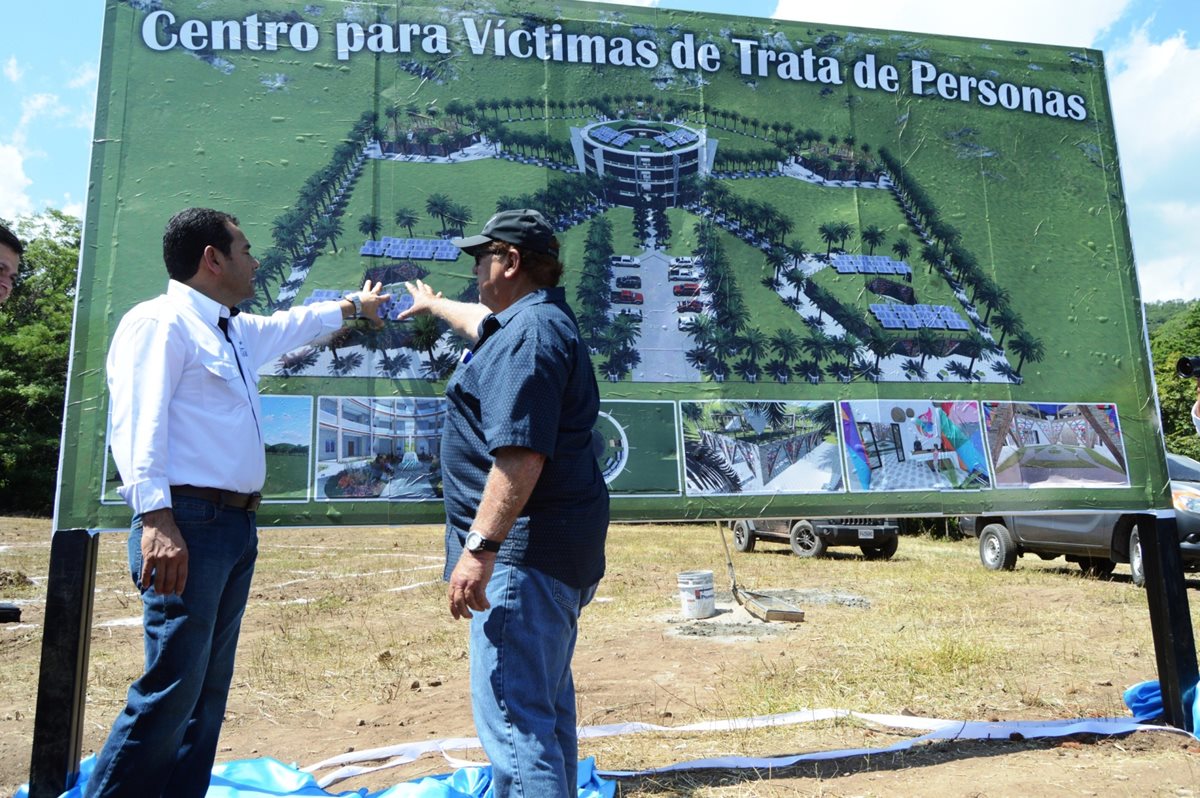 Inmueble es construido en Río Hondo, Zacapa y recibirá a víctimas de trata de personas. (Foto Prensa Libre. Víctor Gómez)