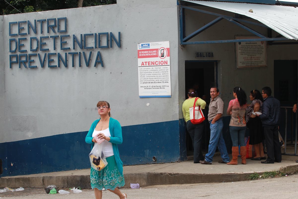 Las visitas a los reos se suspendieron desde hace unos tres meses. (Foto Prensa Libre: Hemeroteca)