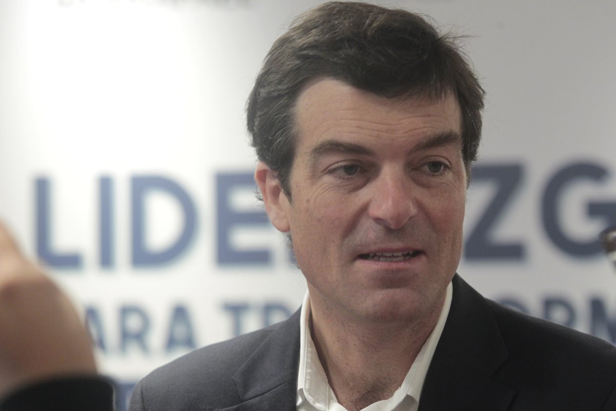 Nicolás Shea, pre candidato presidencial de Chile participó en el X Foro Nacional de Responsabilidad Social Empresarial. (Foto Prensa Libre: Carlos Hernández)