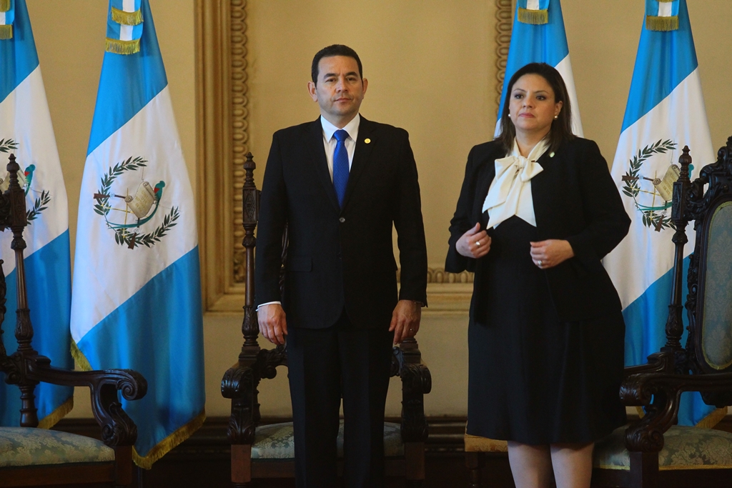 Presidente Jimmy Morales y la canciller Sandra Jovel. (Foto Prensa Libre: Esbín García)