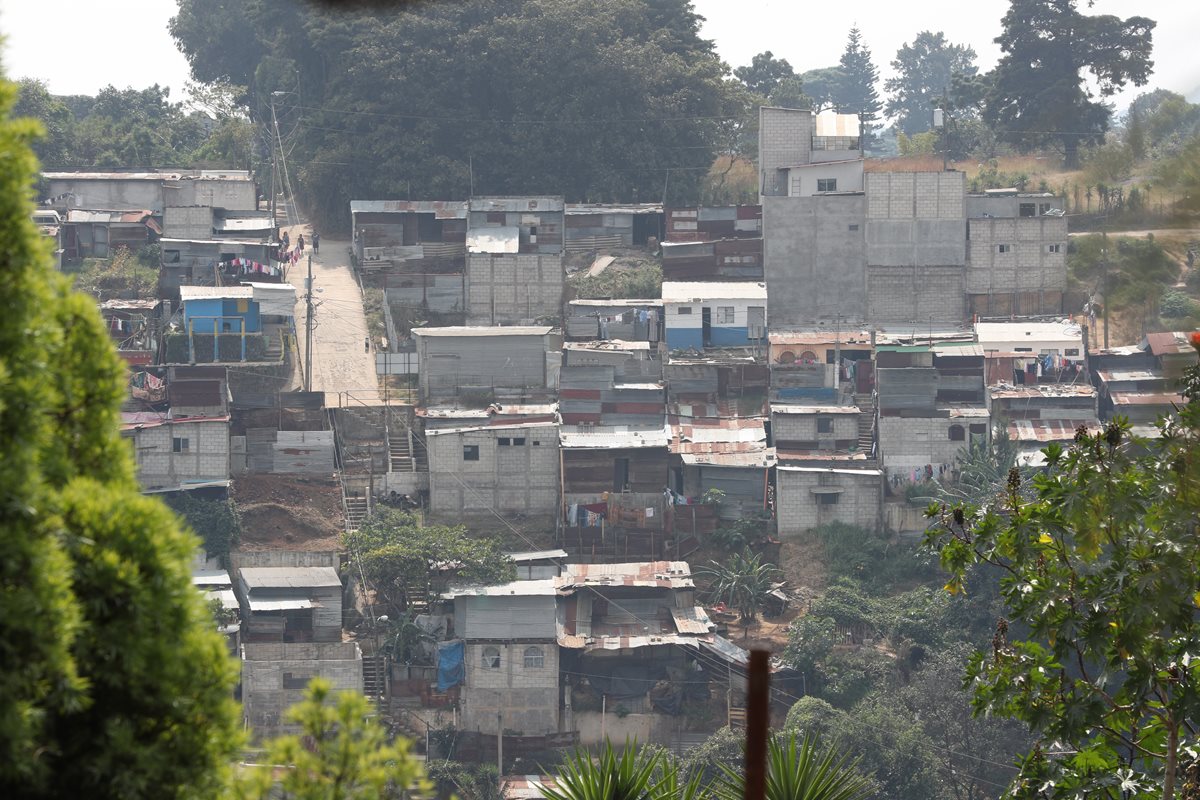 Barrio Mío transforma dos asentamientos en lugares modelos en Mixco