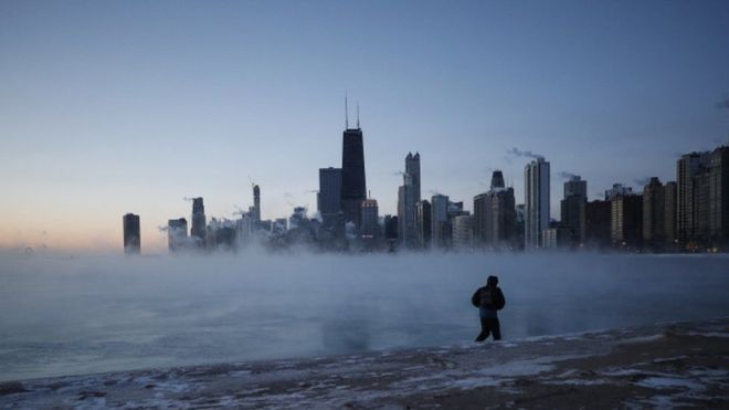 Chicago, en Illinois, ha registrado temperaturas más bajas que algunas partes de Antártica estos días. FOTO:EPA 