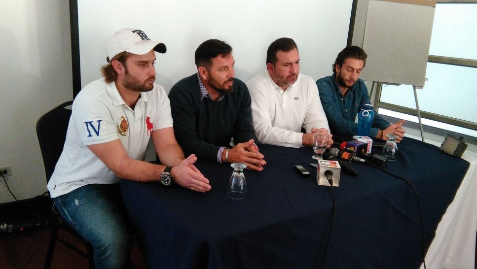 Roberto Arzú y Rolando Fonseca durante la conferencia al prensa de este lunes. (Foto Prensa Libre: Francisco Sánchez).