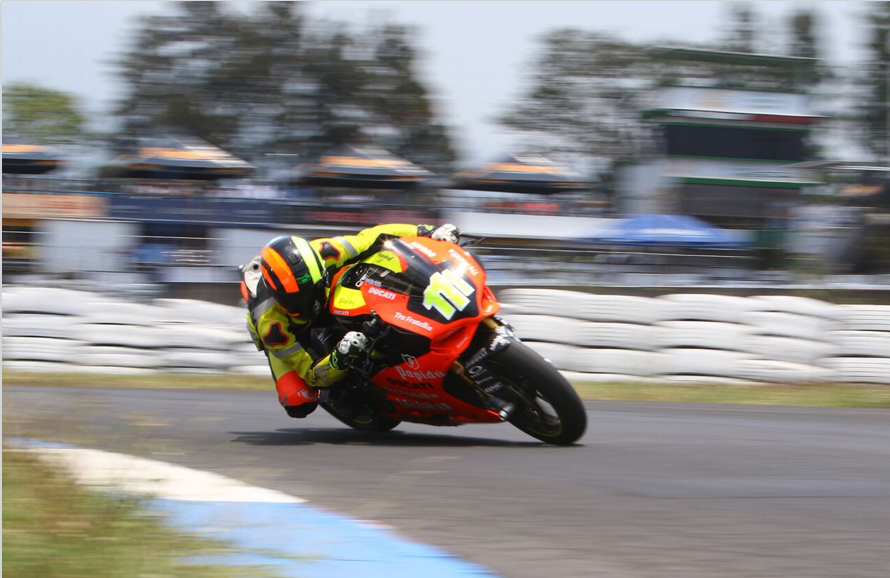 Marcos Reichert domina las categorías de Superbike y Supersport, en el campeonato nacional. (Foto Prensa Libre: cortesía Gabriel López)