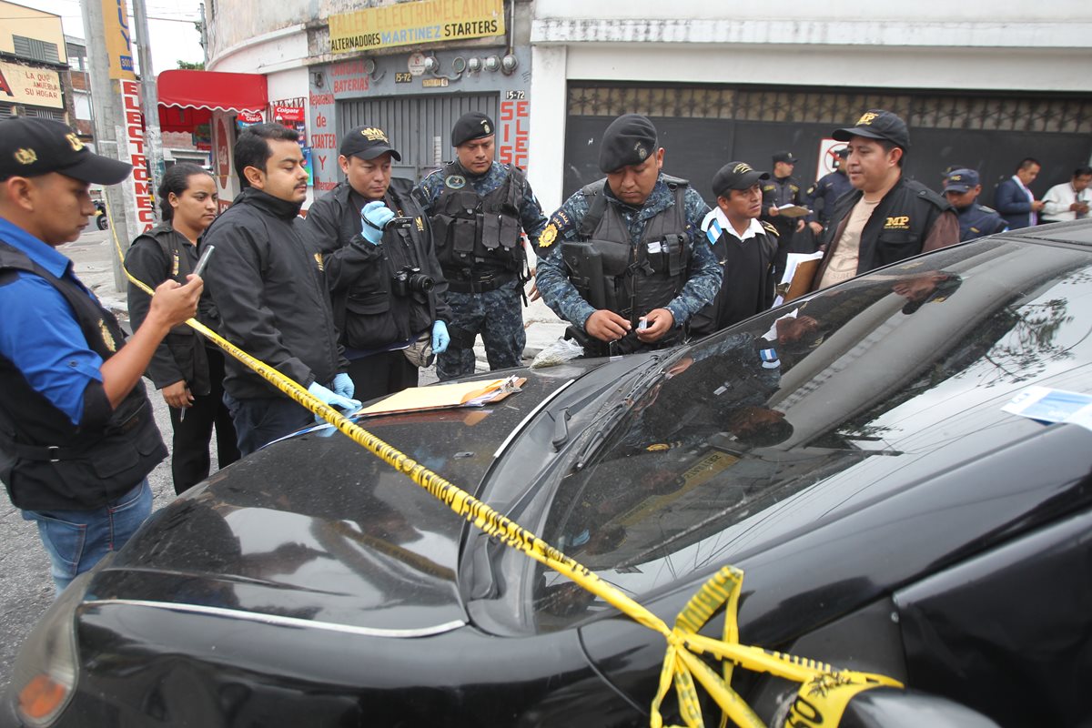 Los homicidios han tenido meses a la baja, en comparación con 2015. (Foto Prensa Libre: Hemeroteca PL)