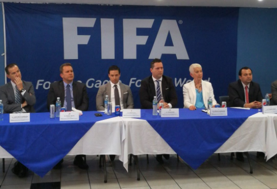 Los representantes de la Fifa, Concacaf y Fedefut hablaron en el Proyecto Goal sobre la suspensión del futbol guatemalteco. (Foto Prensa Libre: Carlos Vicente)