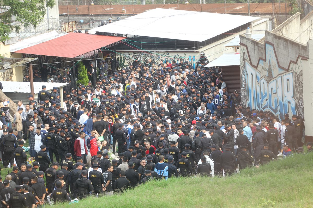 Mafias tienen el control de las cárceles y de los cobros a la población reclusa. (Foto Prensa Libre: Hemeroteca PL)