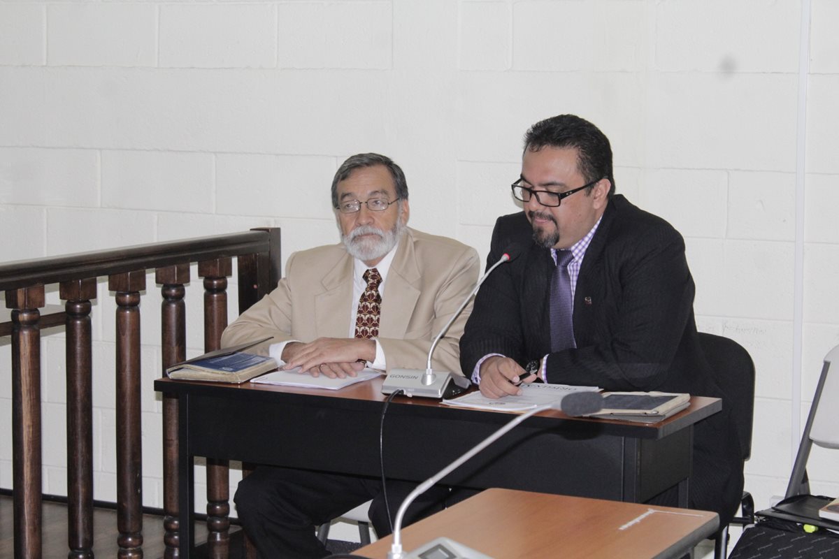 El alcalde Luis Grijalva, durante una audiencia judicial en agosto del año pasado. (Foto Prensa Libre: María José Longo)