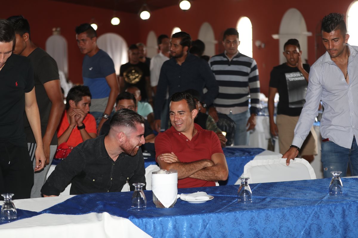 Marco Pappa y Jean Márquez son parte del movimiento sindical de futbolistas guatemaltecos. (Foto Prensa Libre: Carlos Vicente)