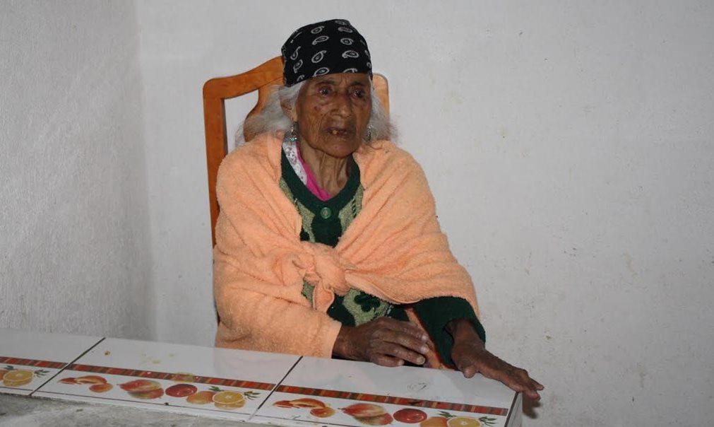 Juana Chox Yax reside en Santa Lucía Utatlán, Sololá, y cumplirá 123 años el 29 de este mes. (Foto Prensa Libre: Ángel Julajuj)