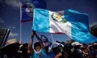 Peregrinos de Guatemala durante la inauguración de la Jornada Mundial de la Juventud (JMJ). (Foto Prensa Libre: EFE)