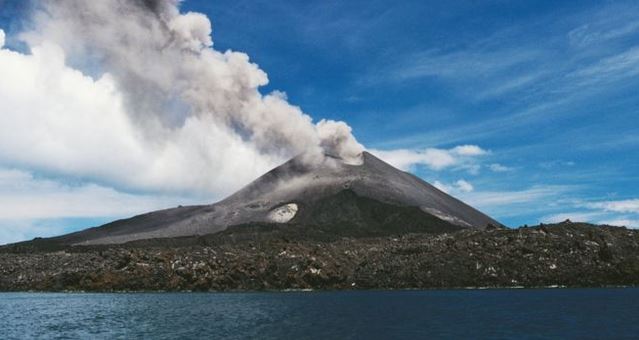 Una de las erupciones más grandes de los últimos 250 años ayudó a descubrir las corrientes de aire que hoy hacen posible que los aviones vuelen. (Foto Getty Images)
