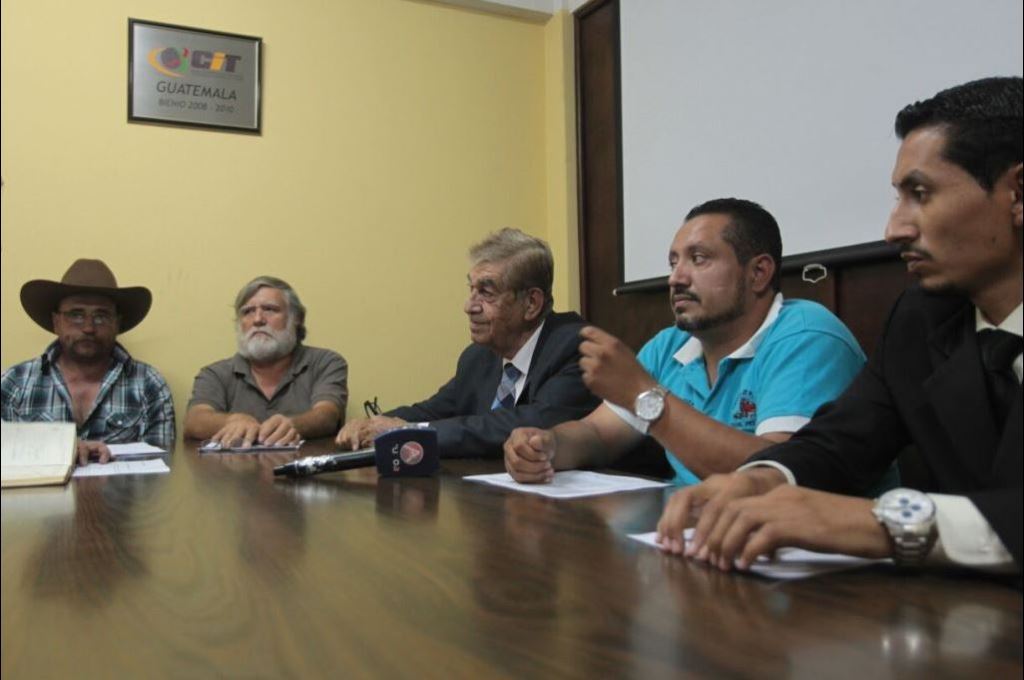 Los transportistas anuncian acciones de hecho a partir del jueves. (Foto Prensa Libre: Hemeroteca PL)