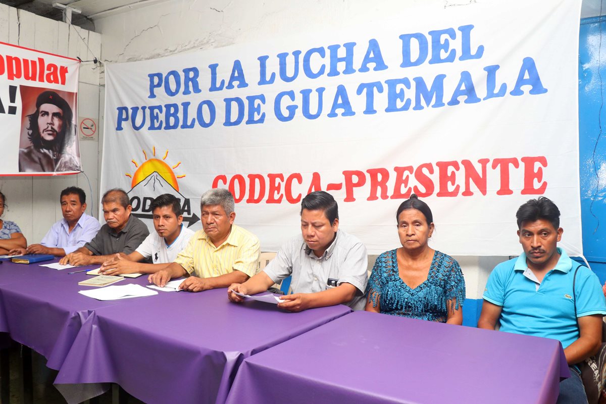 Integrantes de Codeca, durante la conferencia de prensa en Retalhuleu. (Foto Prensa Libre: Rolando Miranda)